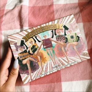 Benefit Limited Edition Cheekathon Palette